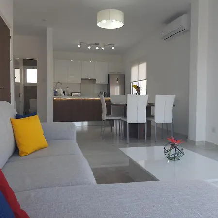 Constantina Crt. 51 * Limassol